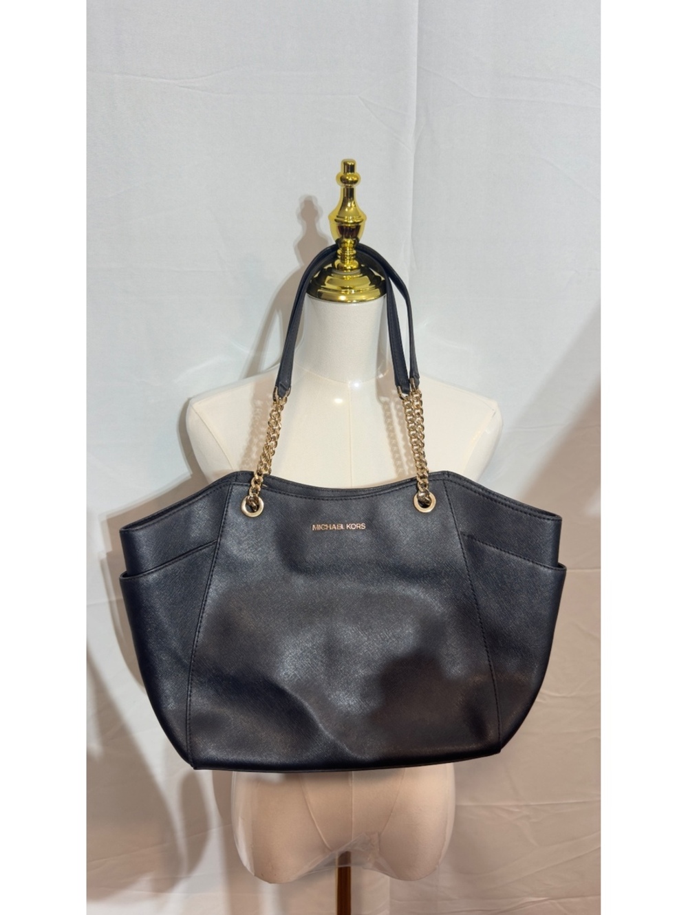 Michael Kors Shoulder Bag In Black with Gold Chain And Wallet set